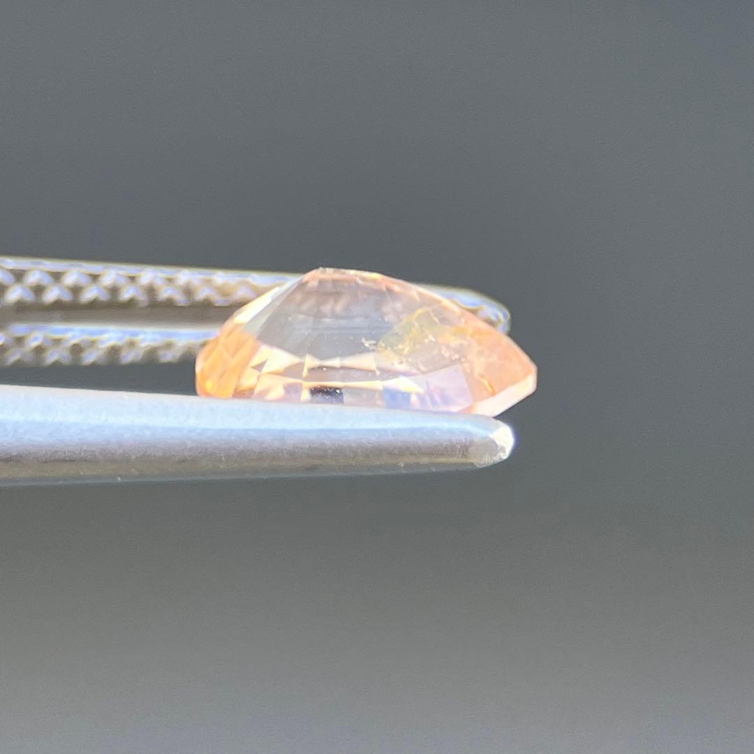 スリランカ産非加熱天然パパラチアサファイアルース