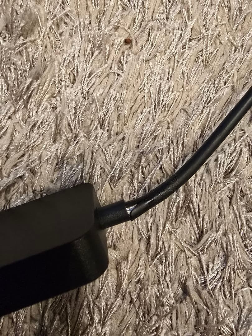 Microsoft 4K ワイヤレスディスプレイアダプター型番UTH-00036