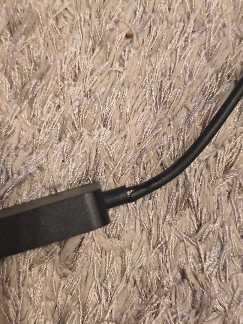 Microsoft 4K ワイヤレスディスプレイアダプター型番UTH-00036