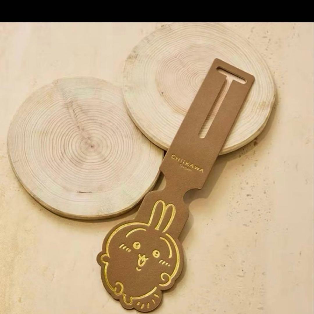 台湾限定　ちいかわ うさぎ ラゲッジタグ＋パスポートケース セット