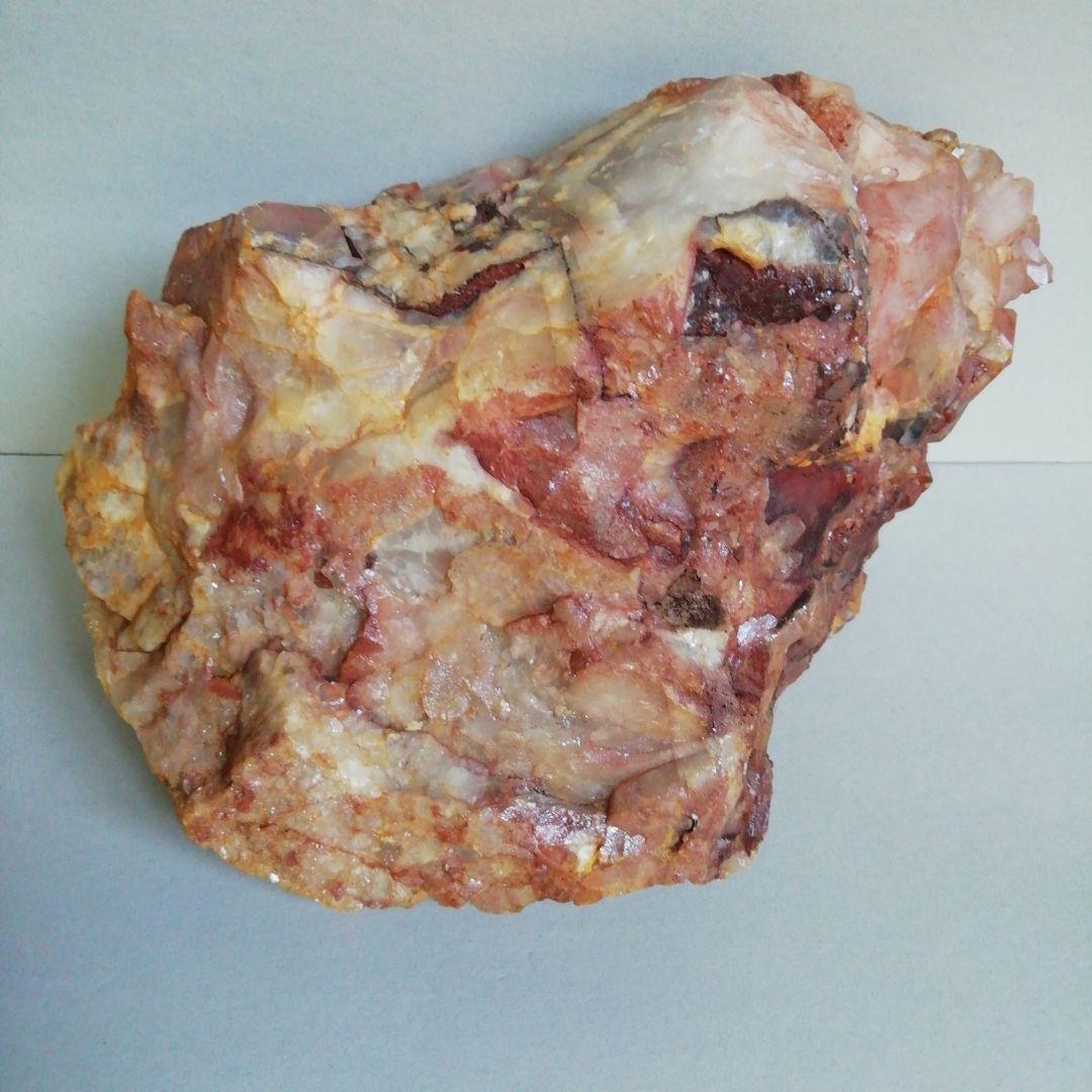 天然石　 原石レッドファントム クライスラー5.6kg台座付き