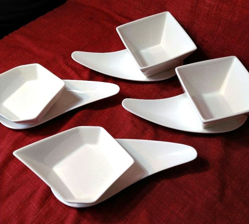 ♥華やかなパーティーセット♥素敵なディスプレイ♥新品【オシャレな３種類２組８皿】