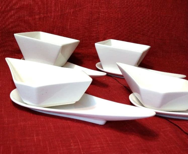 ♥華やかなパーティーセット♥素敵なディスプレイ♥新品【オシャレな３種類２組８皿】