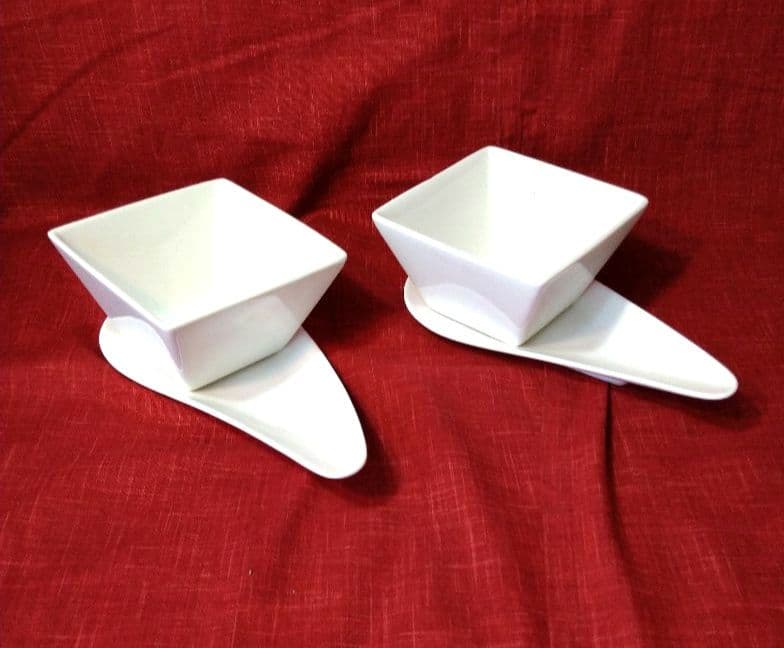 ♥華やかなパーティーセット♥素敵なディスプレイ♥新品【オシャレな３種類２組８皿】