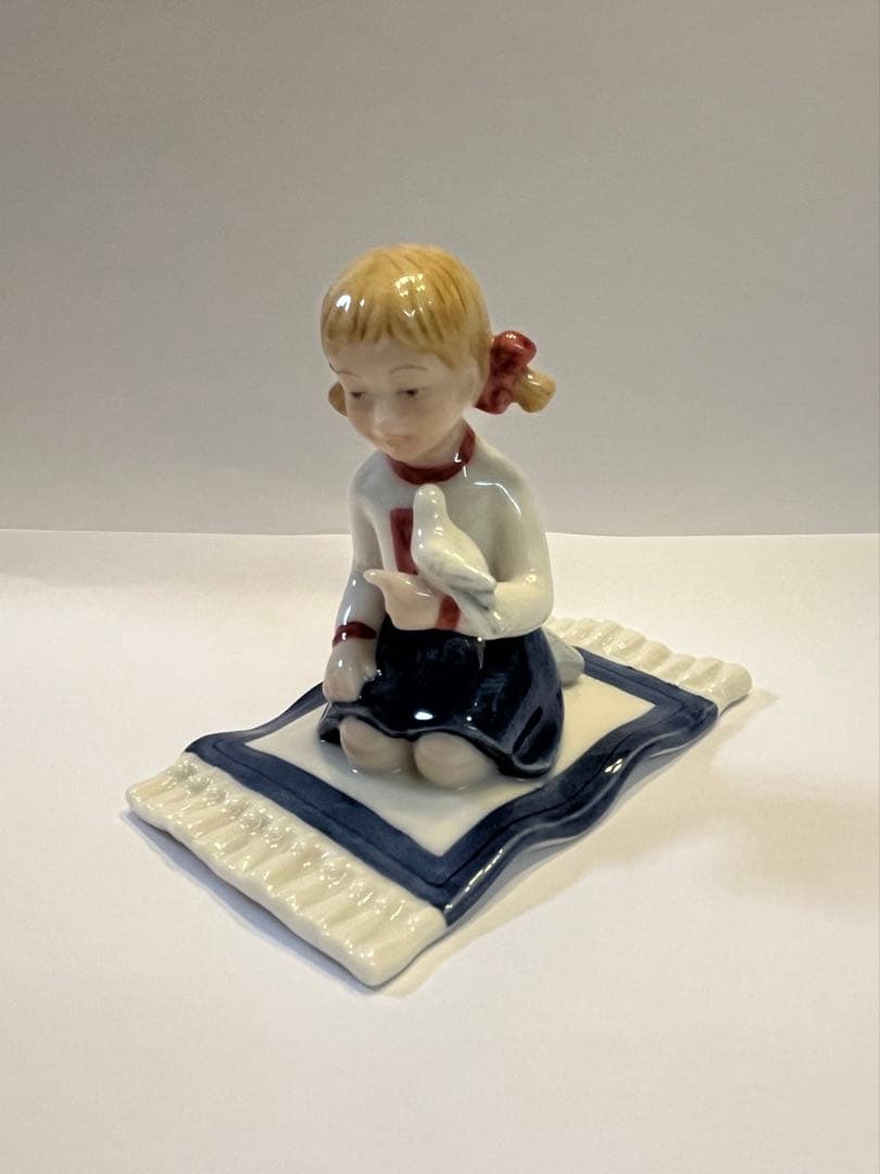 引越22日まで値下げ　ロイヤルコペンハーゲン ミレニアム フィギュリン