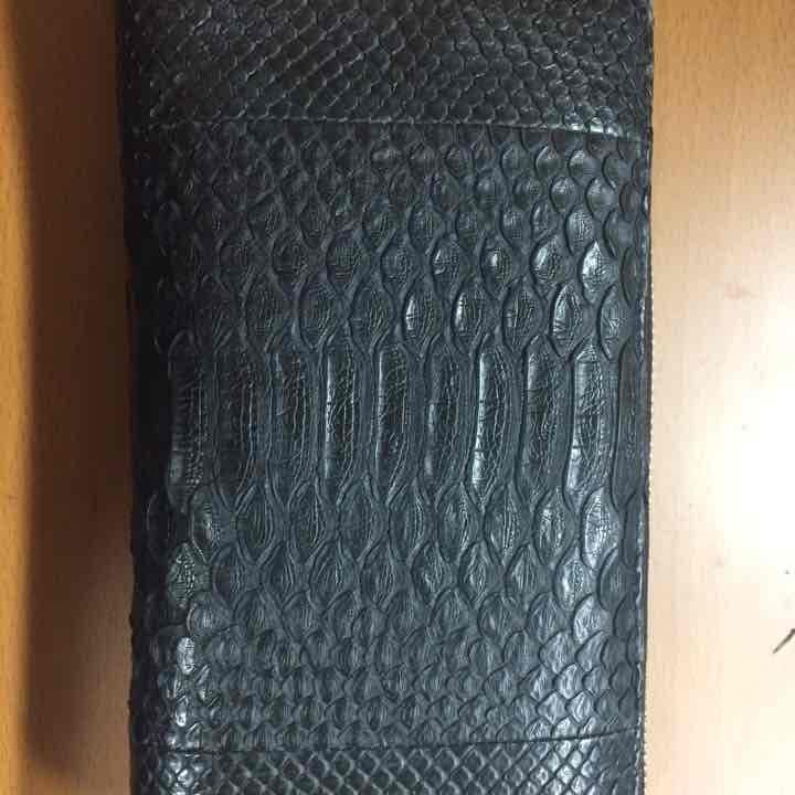蛇革 財布