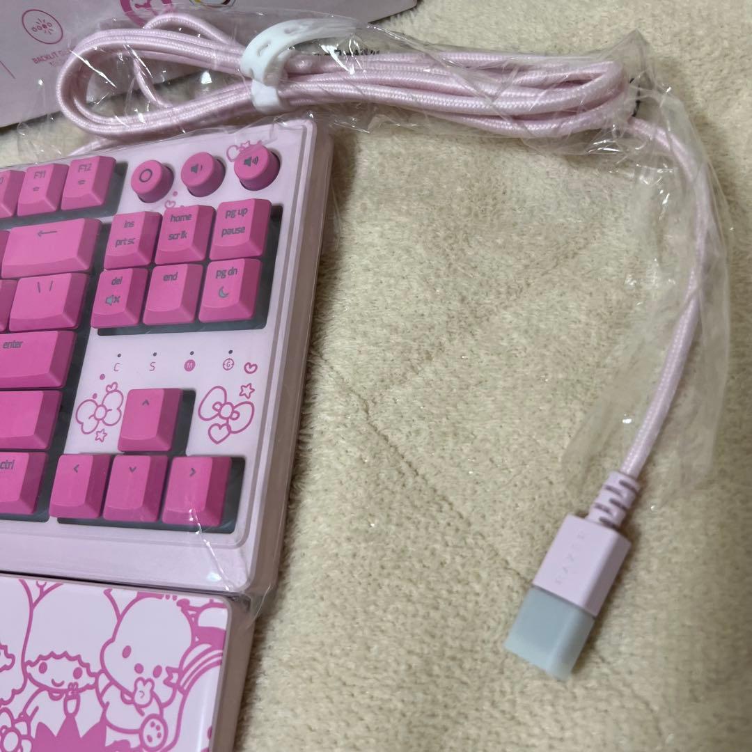 レイザーRazerゲーミングキーボードピンクサンリオキティコラボ