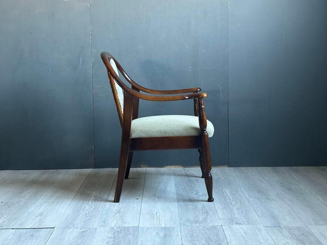 ④　リメイク品　尾州生地　ホワイト座面　カリモク　コロニアル　アームソファ　NI