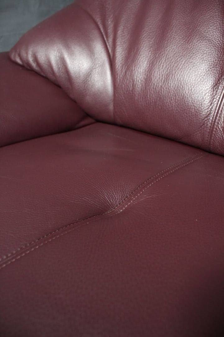 全国送無料、首都圏1.8万割引〜 カリモク クラウド　29万 本革張り ソファ