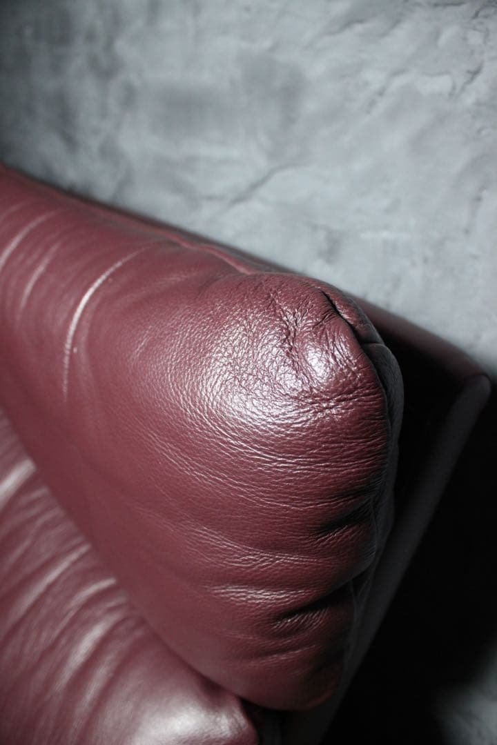 全国送無料、首都圏1.8万割引〜 カリモク クラウド　29万 本革張り ソファ