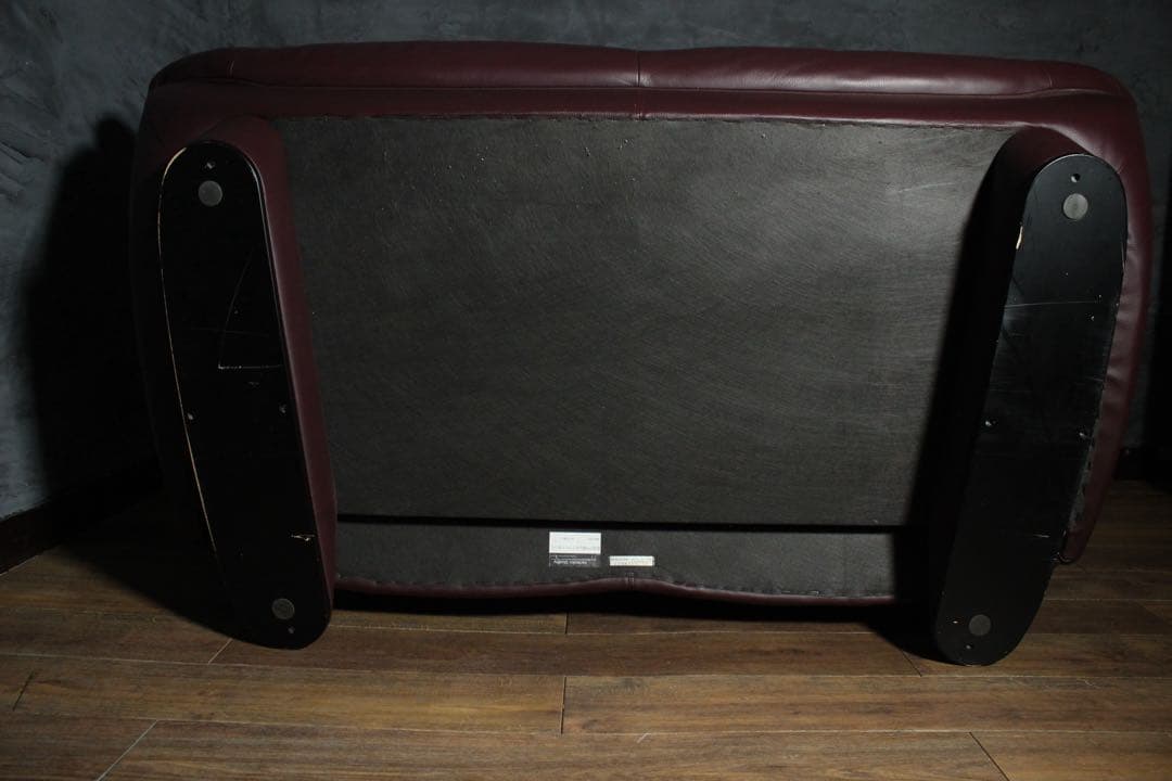 全国送無料、首都圏1.8万割引〜 カリモク クラウド　29万 本革張り ソファ