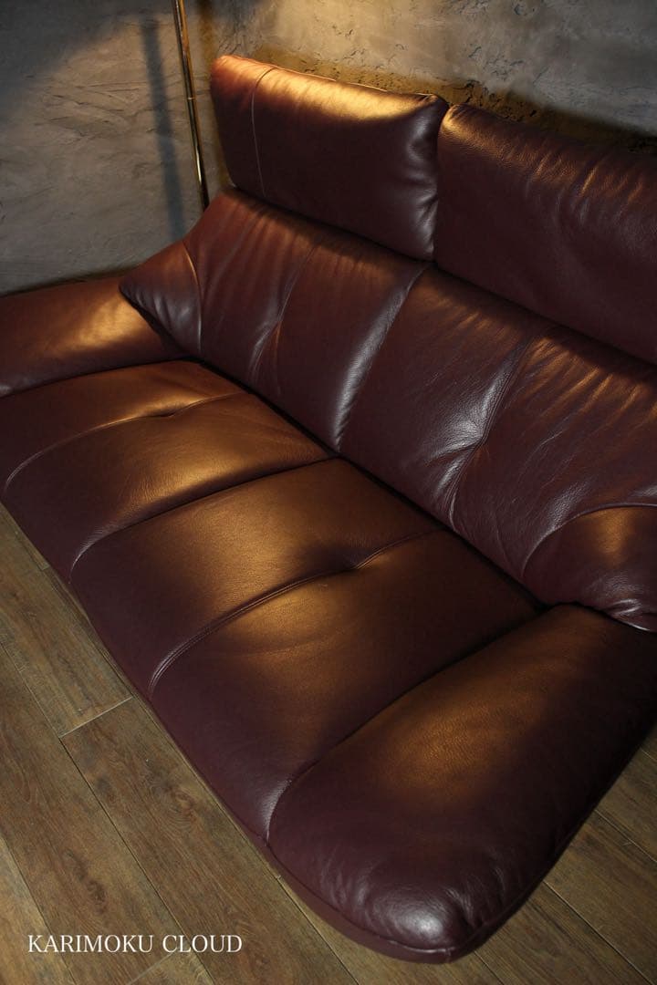 全国送無料、首都圏1.8万割引〜 カリモク クラウド　29万 本革張り ソファ