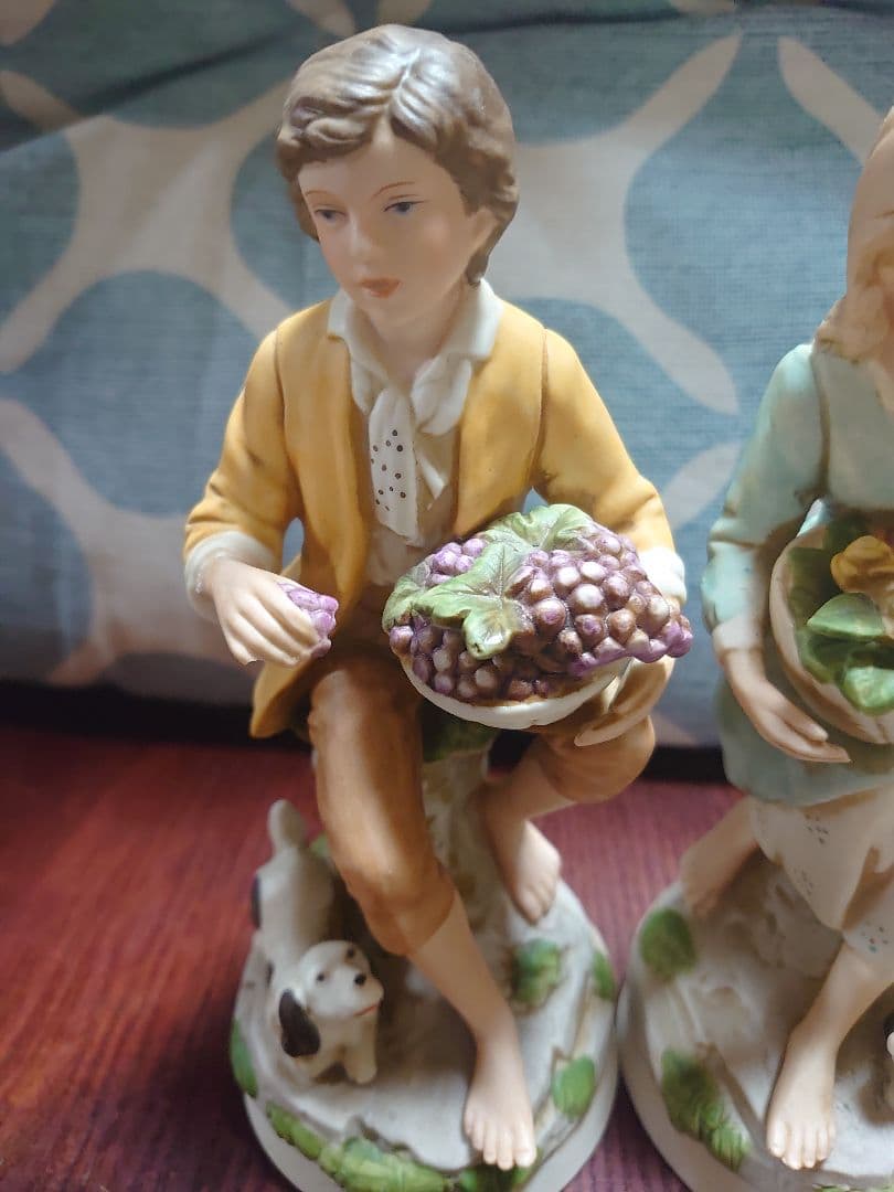 少年と少女の陶器フィギュアセット