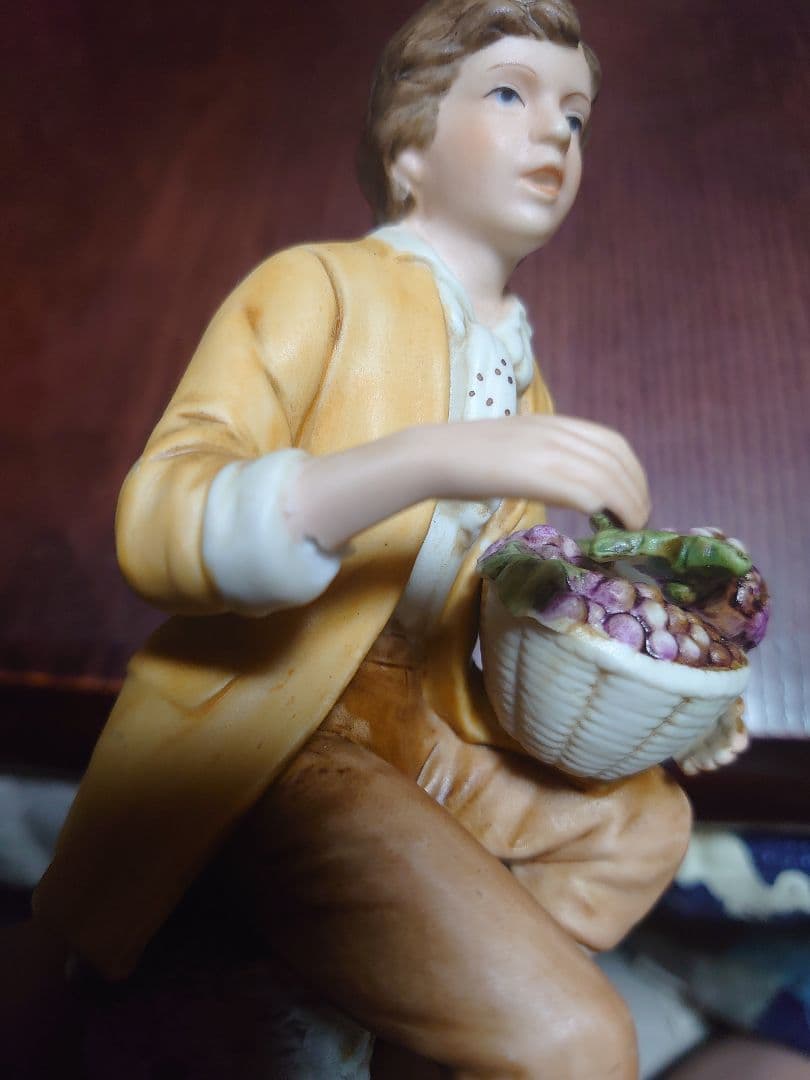 少年と少女の陶器フィギュアセット