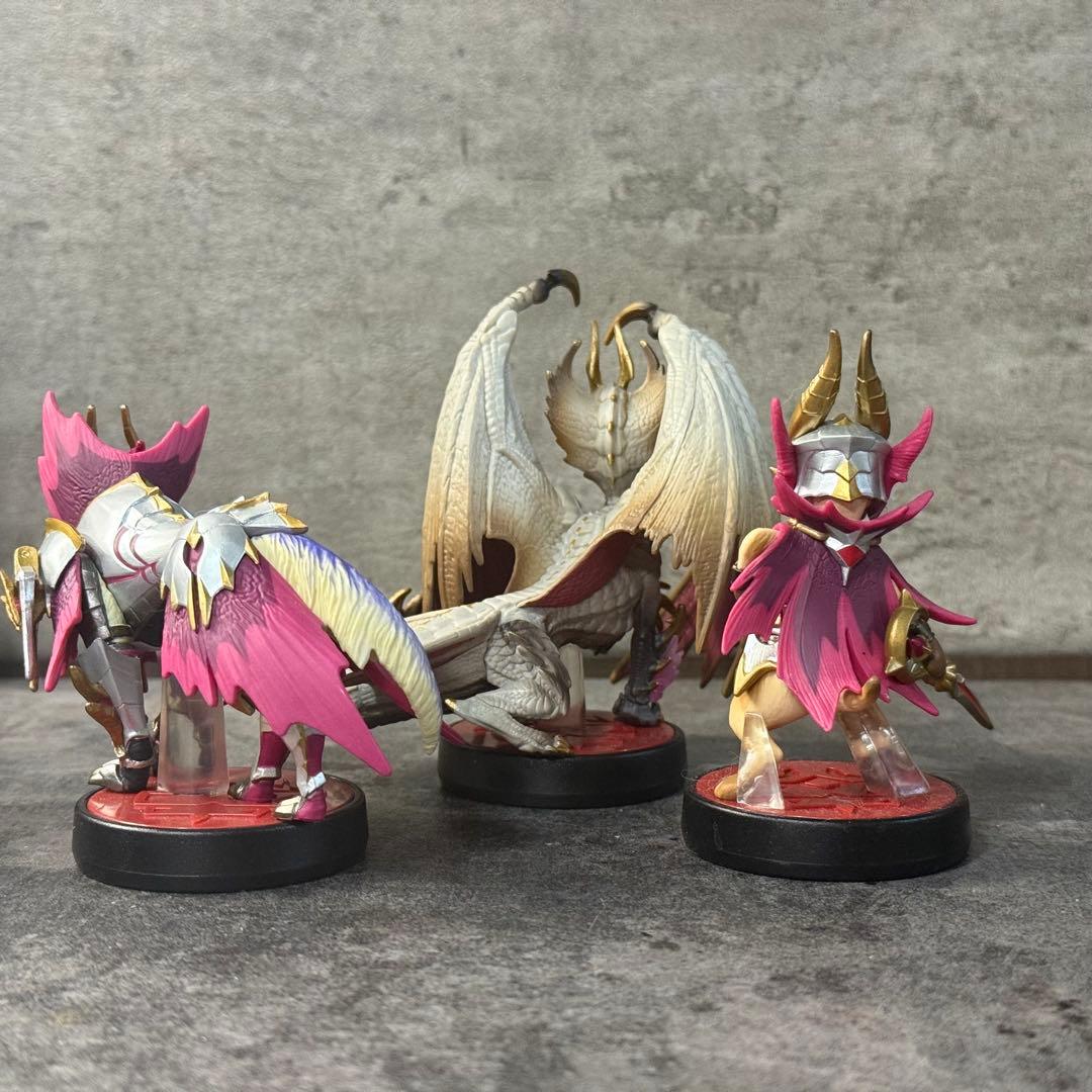 amiibo モンハン 3種セットメル・ゼナ オトモガルク オトモアイルー