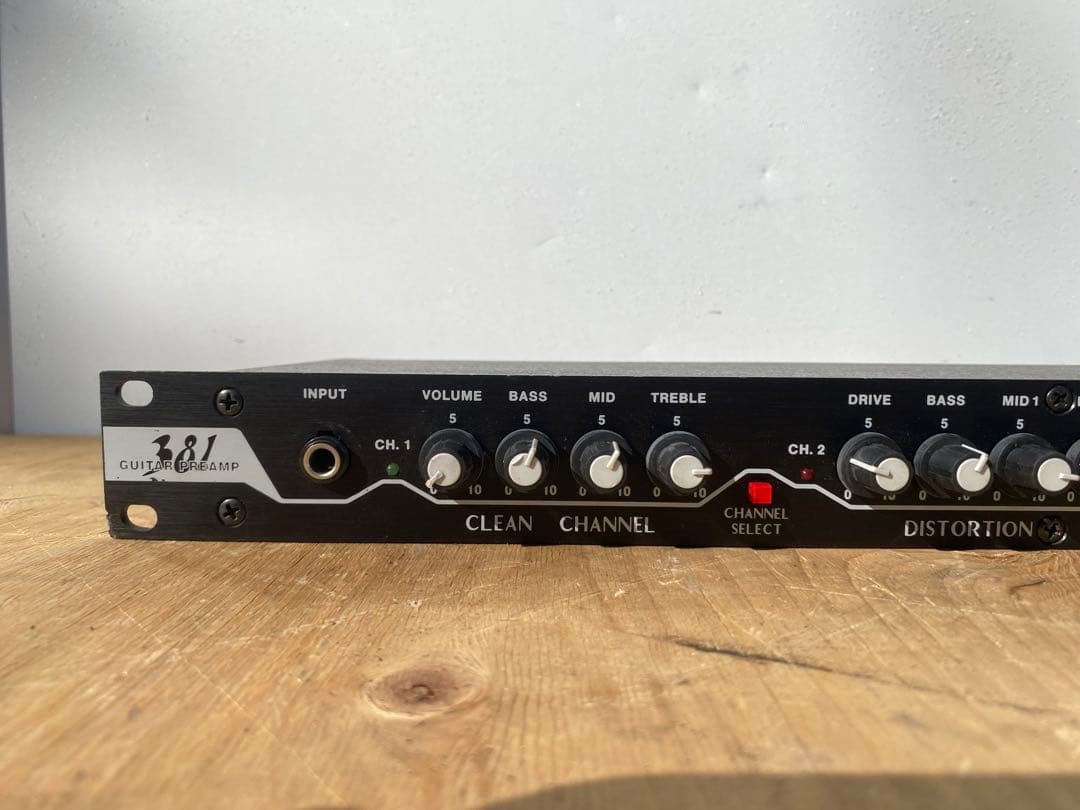 BBE 381 GUITAR PREAMP 中古品