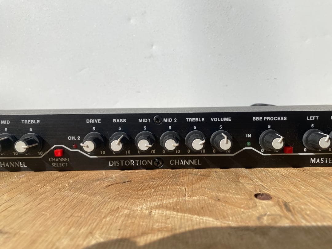 BBE 381 GUITAR PREAMP 中古品
