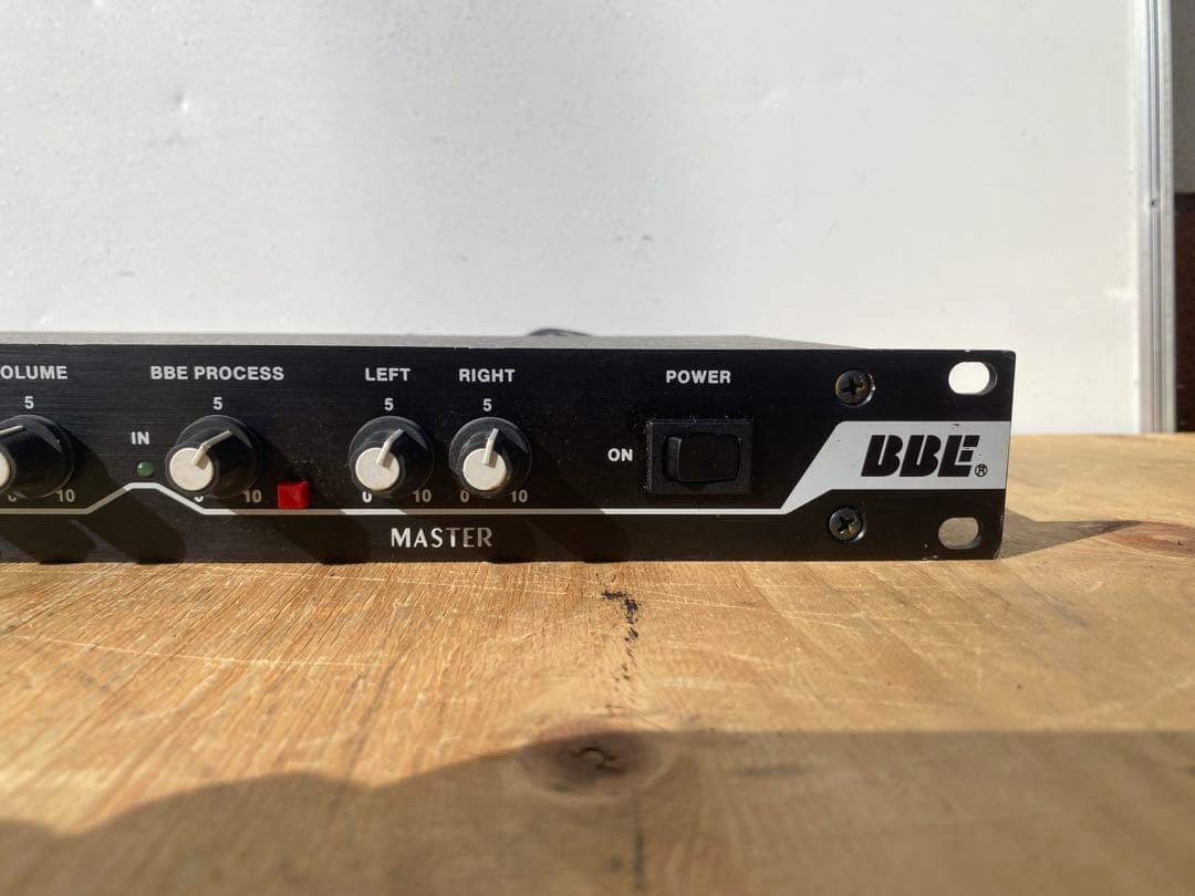 BBE 381 GUITAR PREAMP 中古品