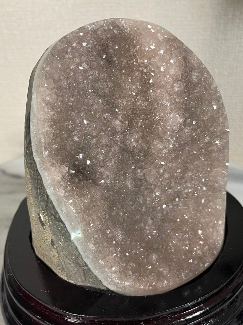 【天然石】④ピンクアメジストドーム 紫水晶　ジオード　原石　置物 木製台座付き