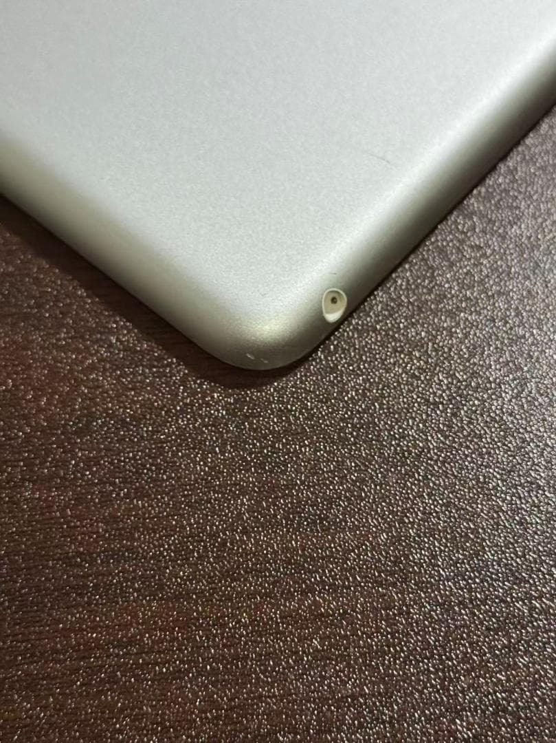 Apple iPad 本体　第7世代　128GB