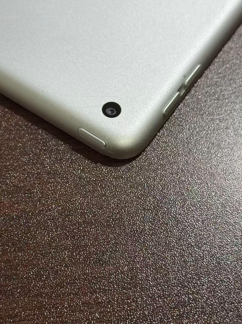 Apple iPad 本体　第7世代　128GB