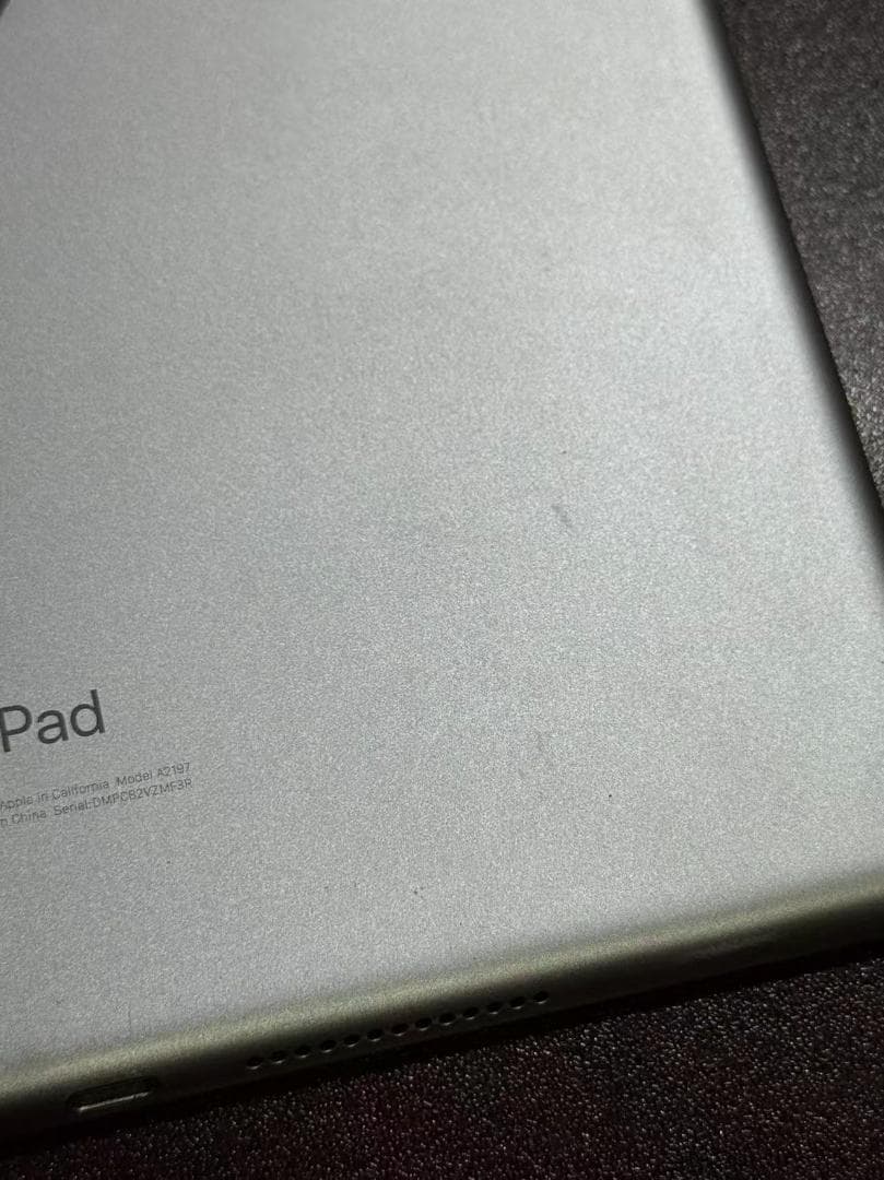 Apple iPad 本体　第7世代　128GB