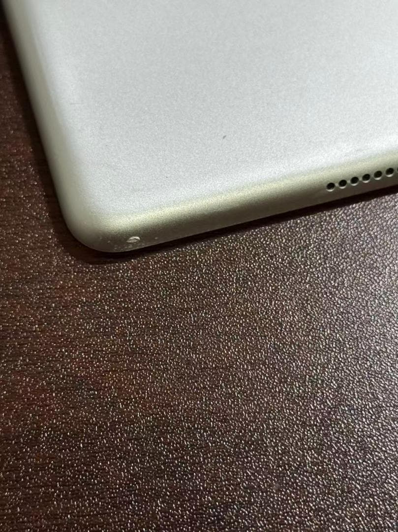 Apple iPad 本体　第7世代　128GB