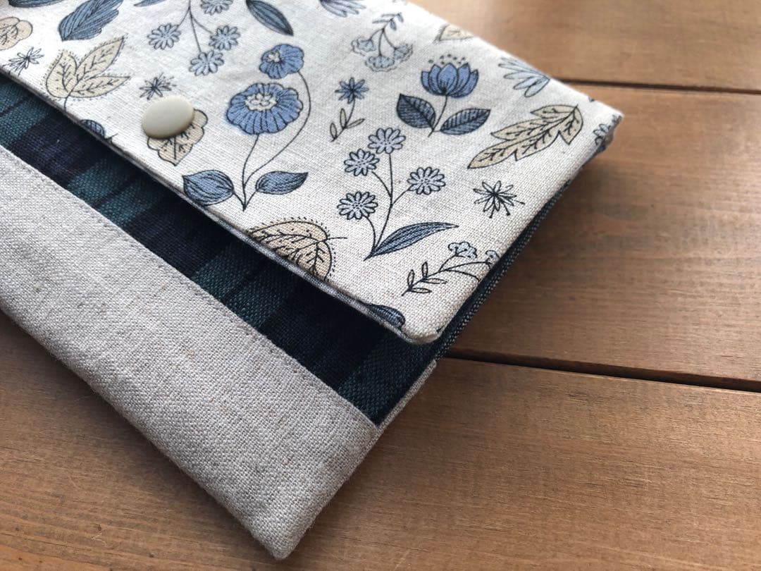 97.フラットポーチ　ブルー　　B