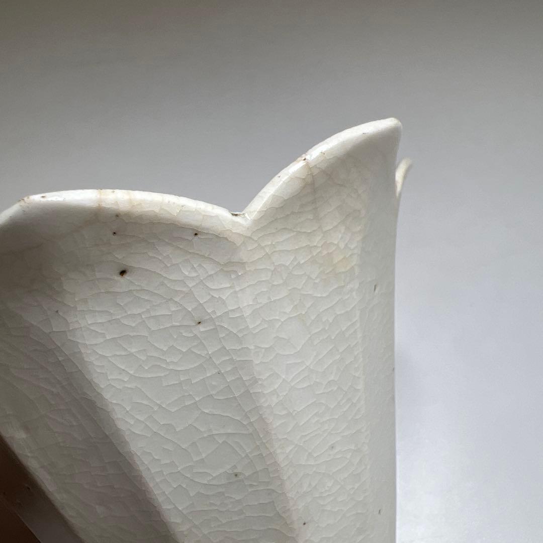 江戸中期　柿右衛門白磁猪口　口径約9.5㎝　東Y8-0216②