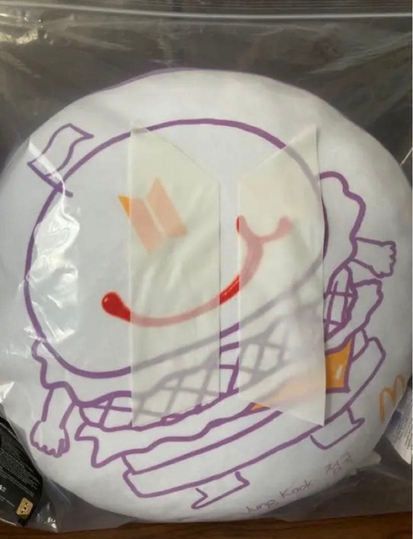 BTS 公式 マクドナルド ジョングク クッション ジミン テテ フォトカード