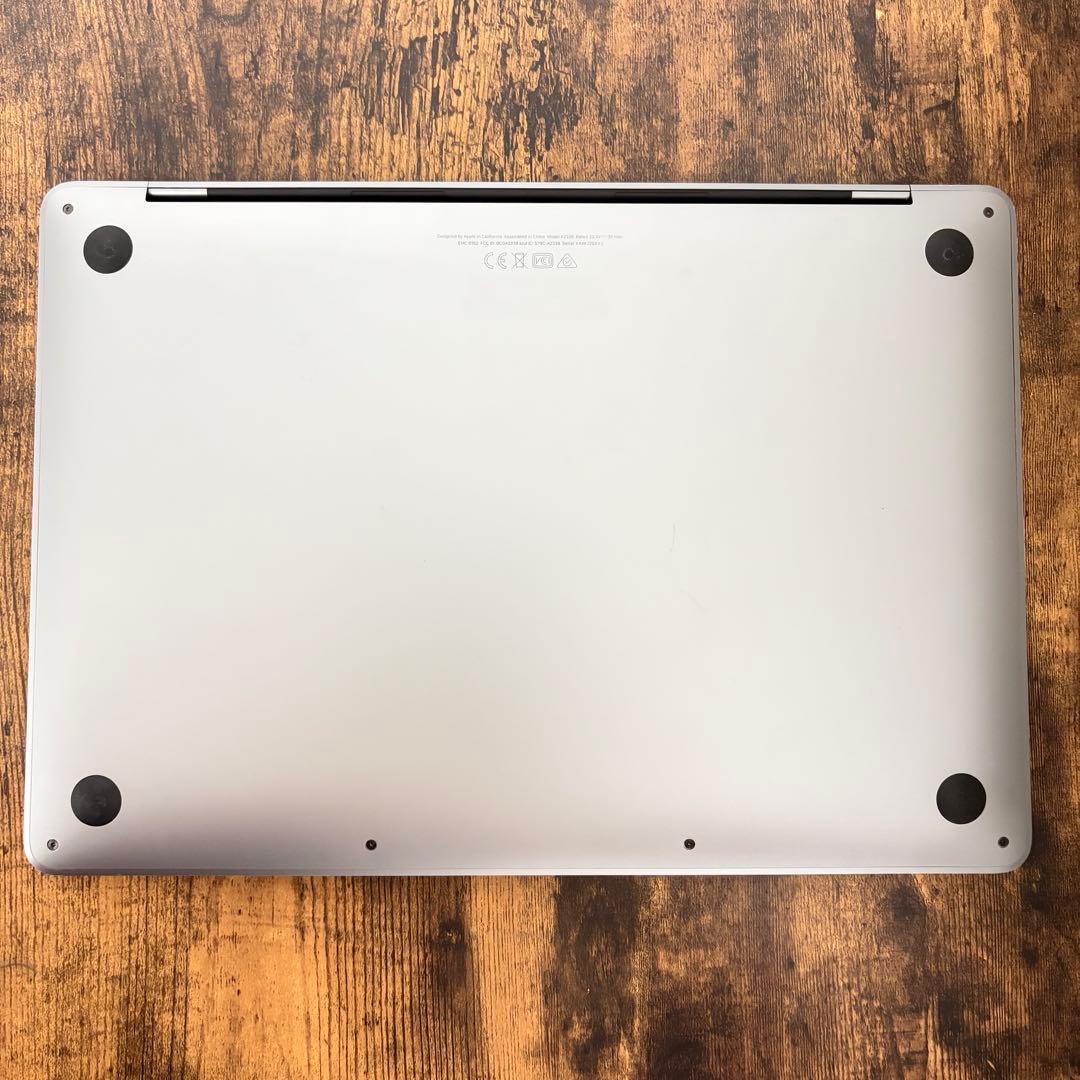 MacBook Pro 13 インチ M2 メモリ16GB SSD512GB