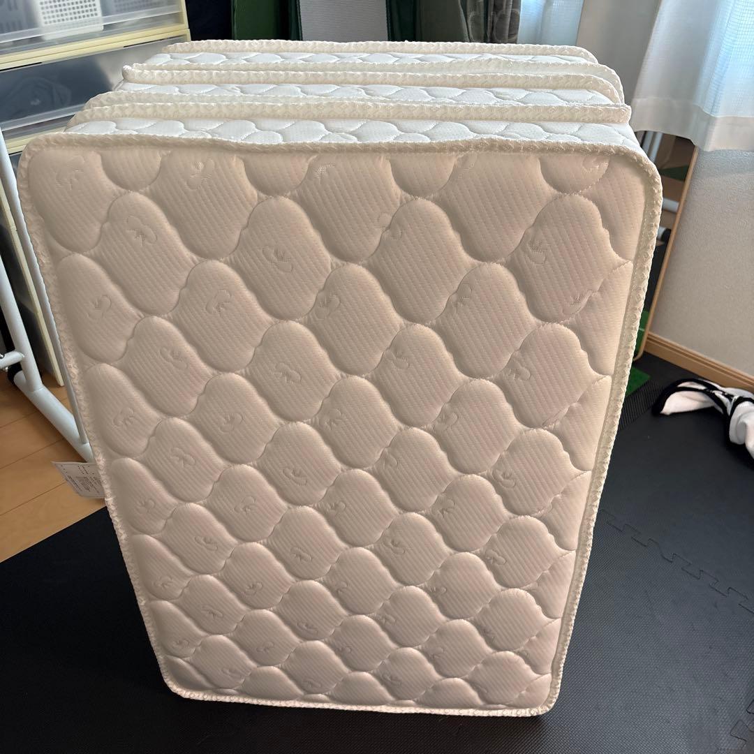 「超美品」三つ折り ポケットコイルマットレス 厚み12～13cm　両面仕様