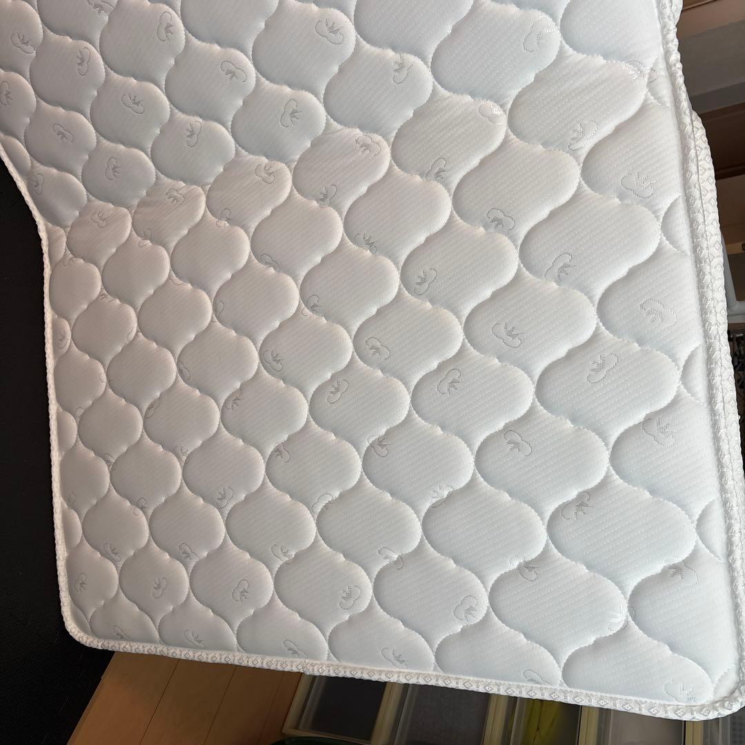 「超美品」三つ折り ポケットコイルマットレス 厚み12～13cm　両面仕様