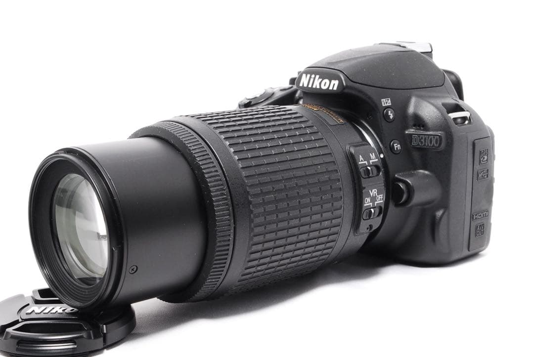 ◆Nikon D3100◆バッグ付き◆すぐ使える◆一眼レフカメラ◆ショット数僅か