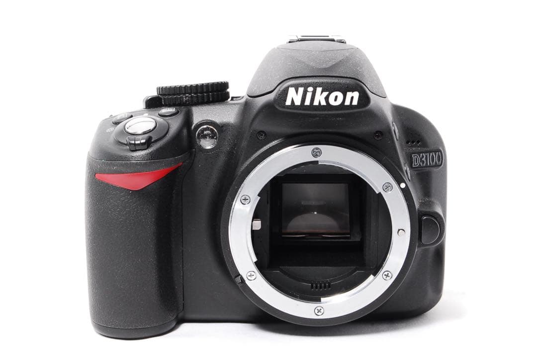 ◆Nikon D3100◆バッグ付き◆すぐ使える◆一眼レフカメラ◆ショット数僅か