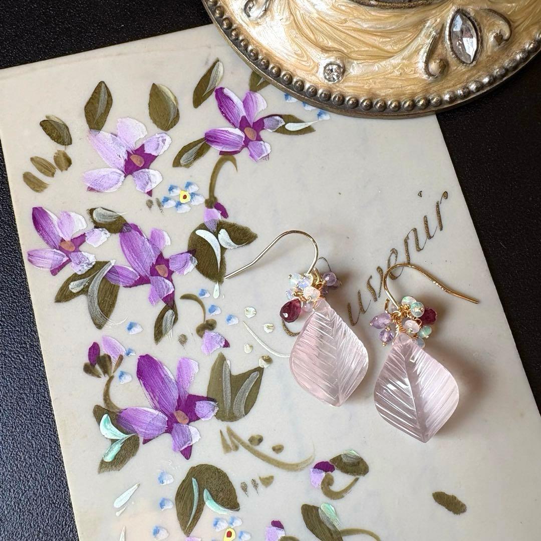 《1点限定》ローズクォーツリーフカービング＊ピアスorイヤリング