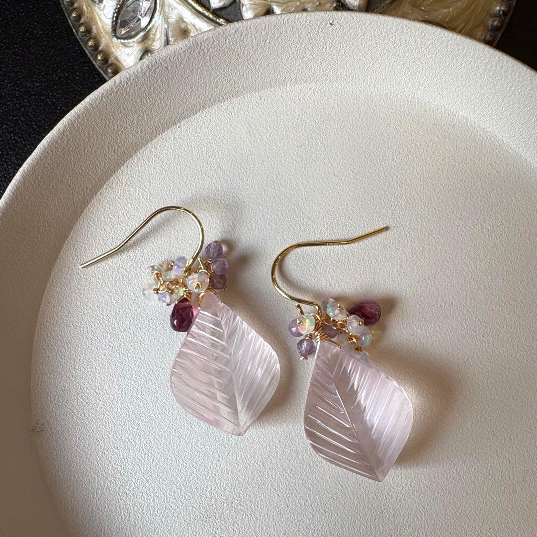 《1点限定》ローズクォーツリーフカービング＊ピアスorイヤリング