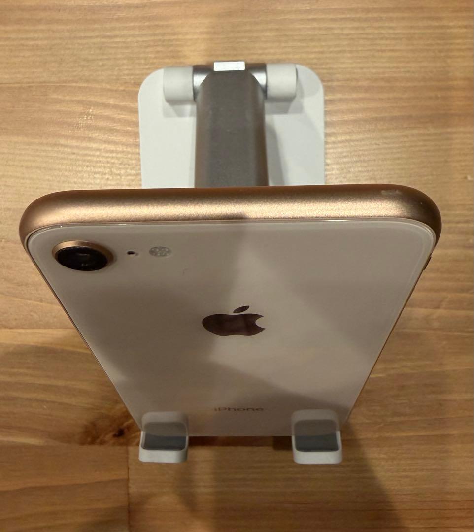 Apple iPhone8 ゴールド　64GB
