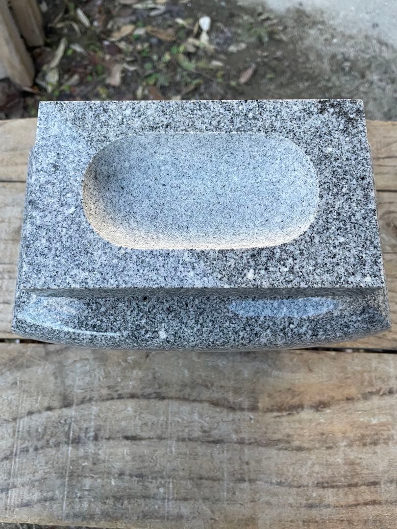 水鉢　国産品　手作り　大入石