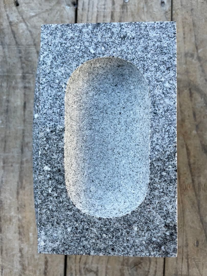 水鉢　国産品　手作り　大入石