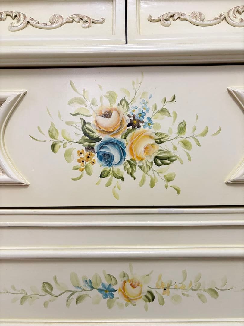 輸入家具　ロココ家具　ロココ調　彫り　レリーフ　アンティーク　ペイント