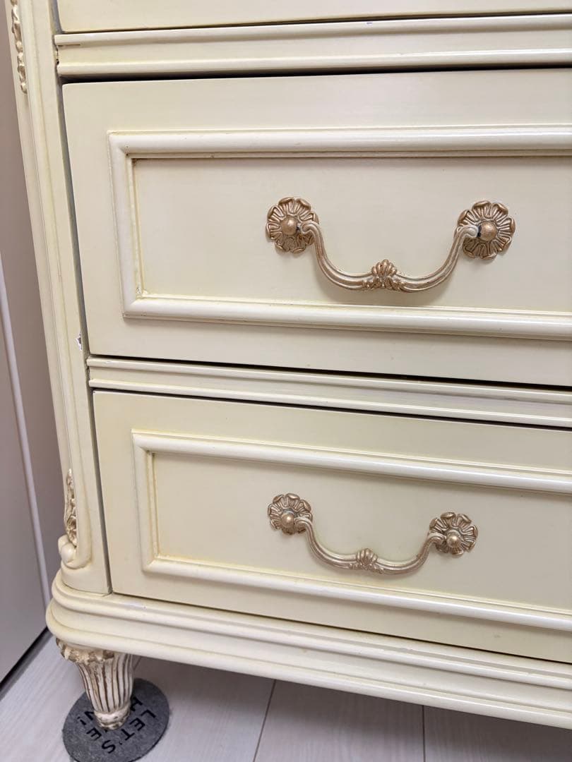 輸入家具　ロココ家具　ロココ調　彫り　レリーフ　アンティーク　ペイント