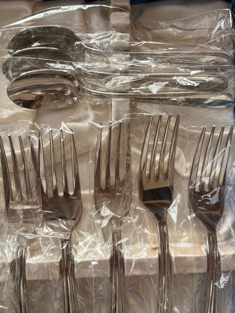 ラッキーウッド カトラリー(18-10) セット　(18本です)