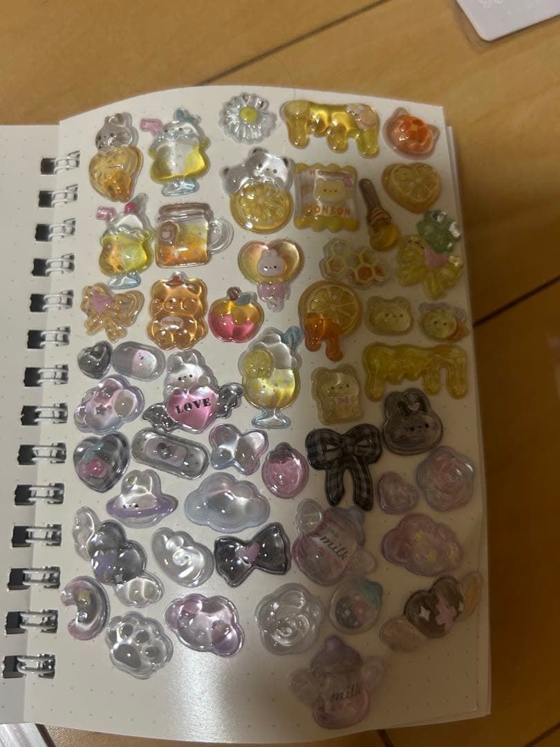 ボンボンドロップシールなど