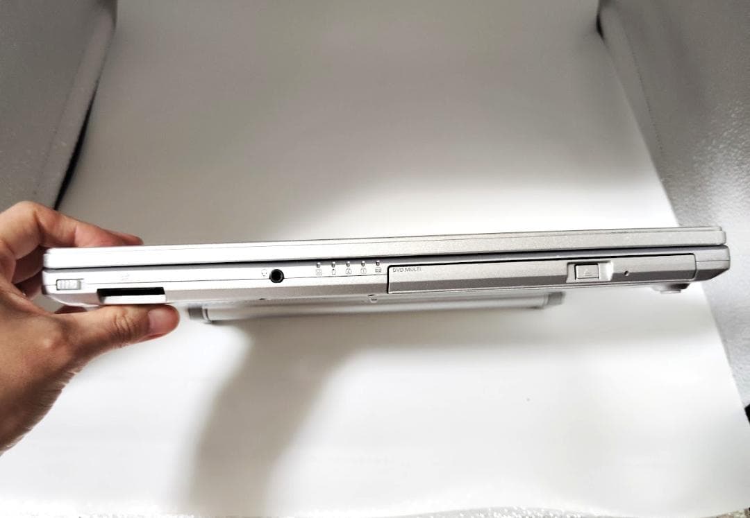 軽い！パナソニック　レッツノートCF-SV７ Win11　cori5