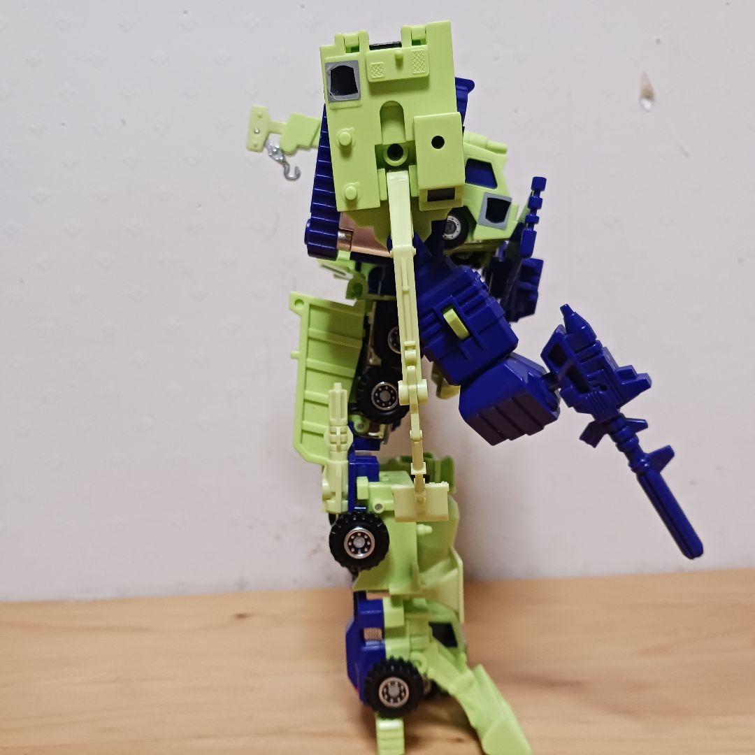 トランスフォーマー　デバスター　ビルドロン　復刻版　G1