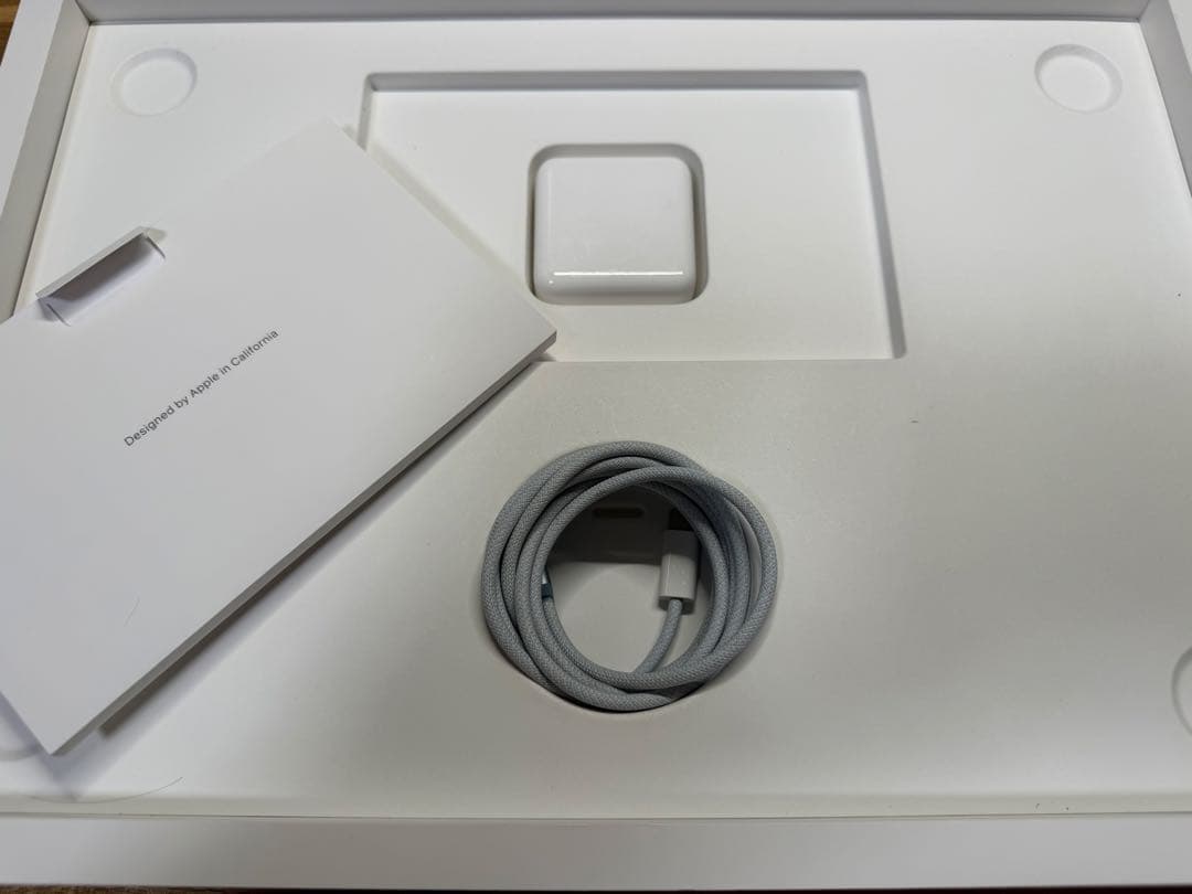 美品 MacBook Air 256GB メモリ16GB M4 15インチ