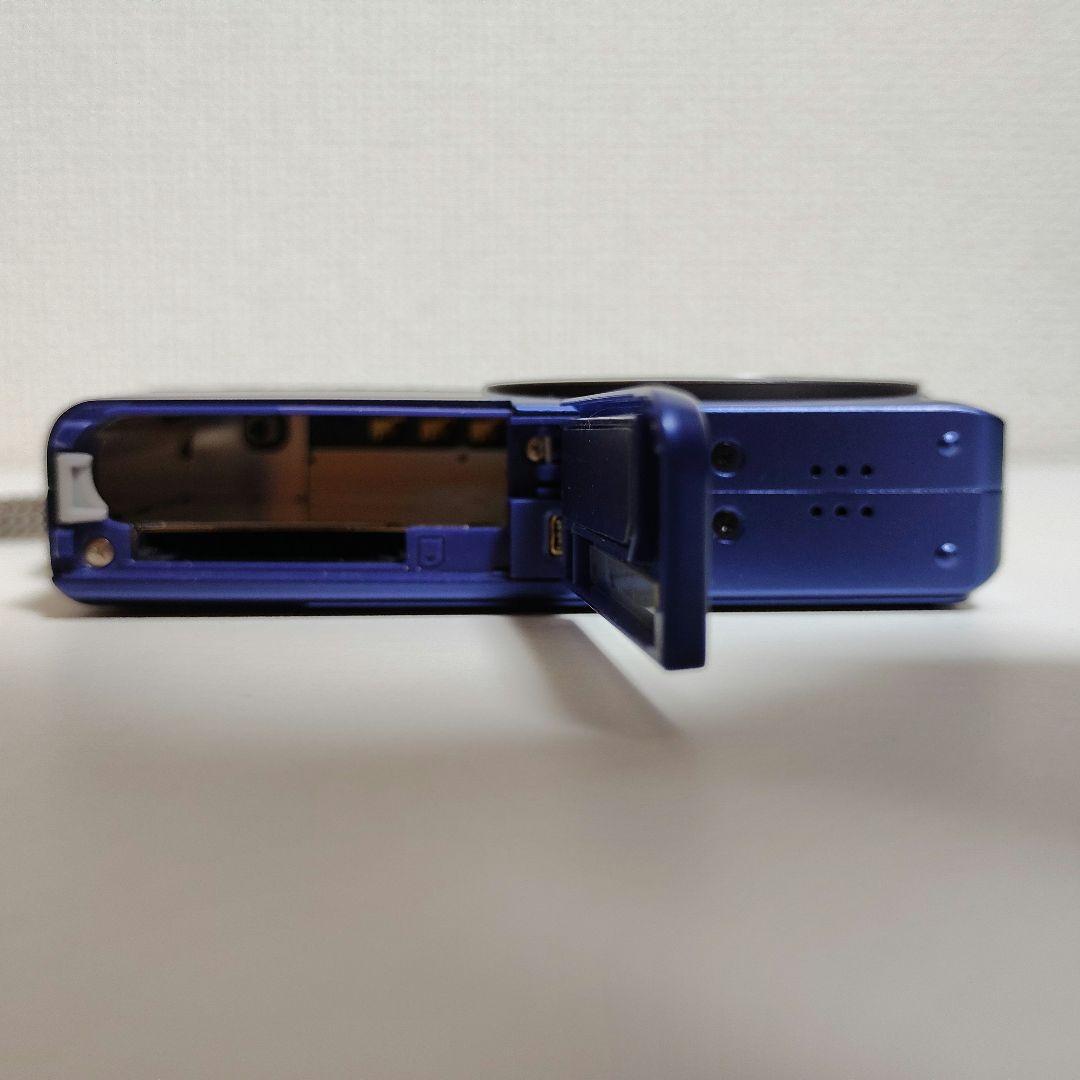 【美品】CASIO EXILIM 7.2MEGA PIXELS EX-Z700