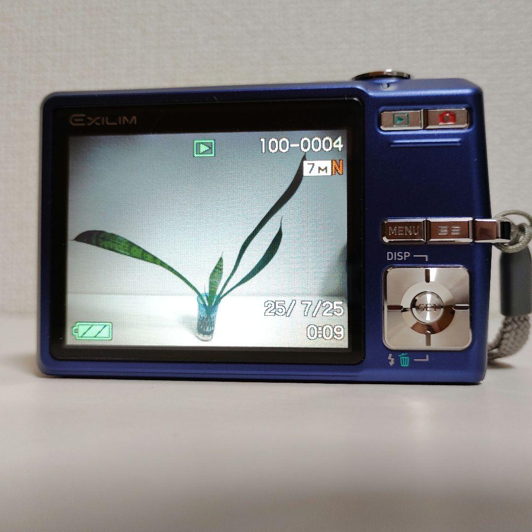【美品】CASIO EXILIM 7.2MEGA PIXELS EX-Z700