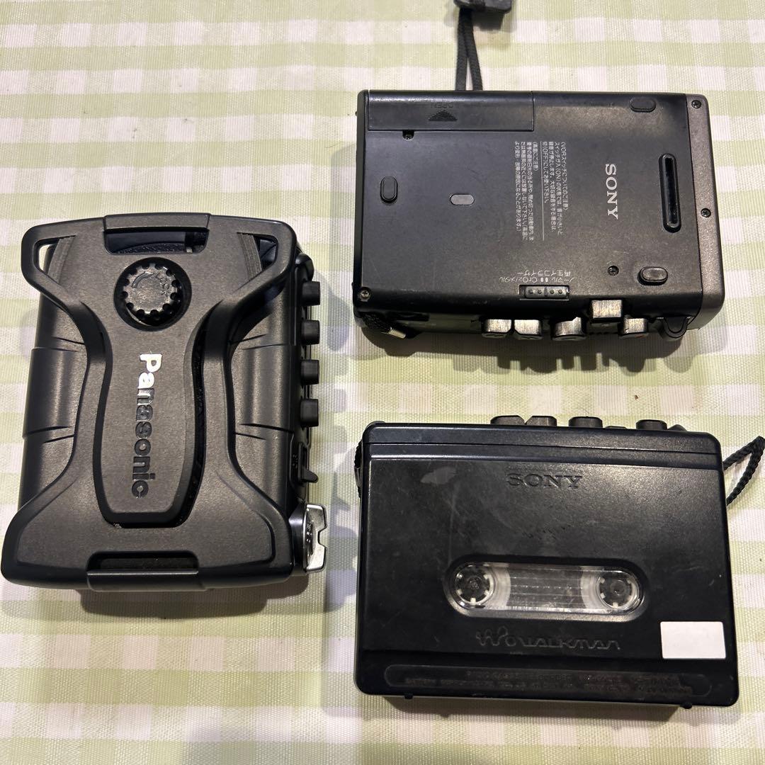 Sony Walkman とPanasonic の3台セット